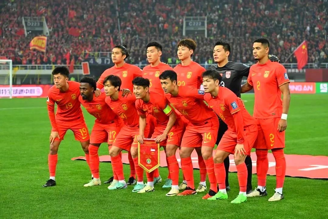 4-1大胜！中国队赢了！武磊狂轰2球1助