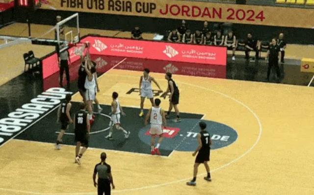 中国男篮金牌没了！半决赛15投砸出11铁！人家未来能打NBA……