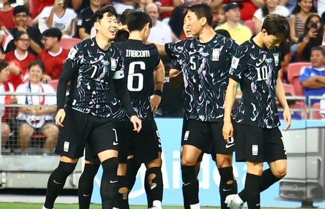 3-0到1-0！国足绝处逢生，2次痛击韩国，输球也能出线，首发曝光